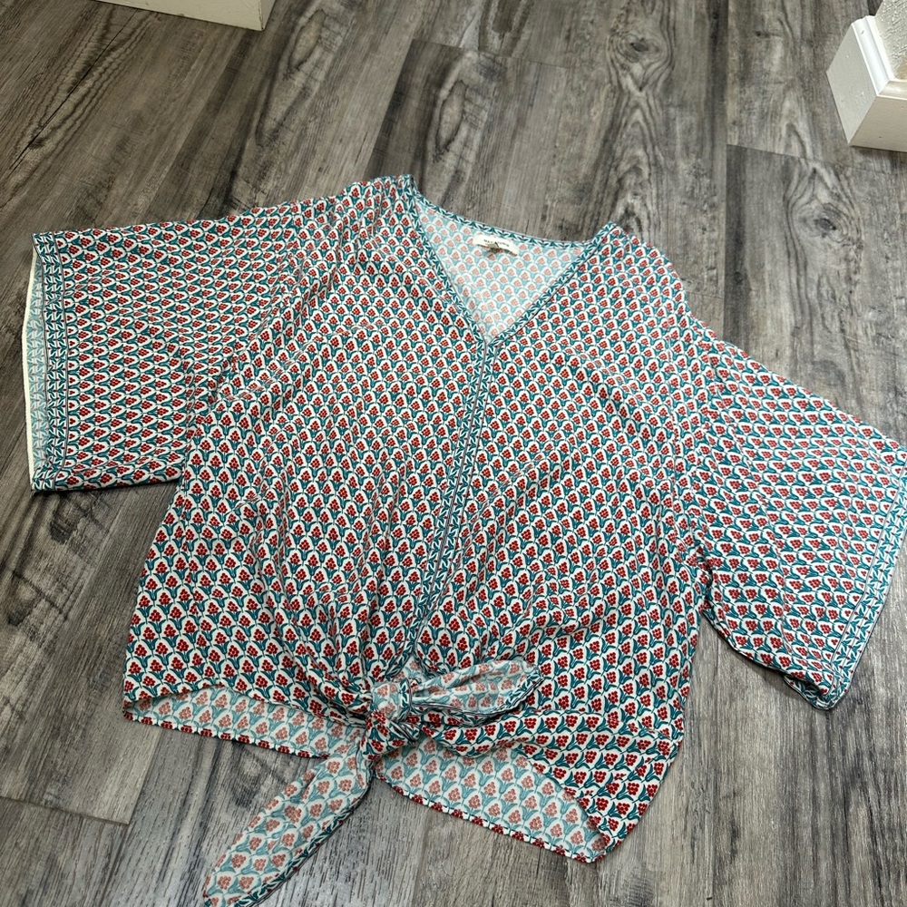 Max Studio front tie blouse